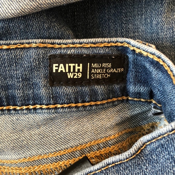 Buffalo - Picture 3 of 5